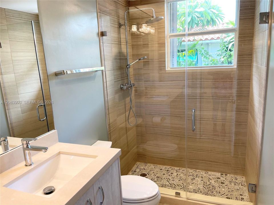 For Rent: $13,750 (3 beds, 4 baths, 2873 Square Feet)
