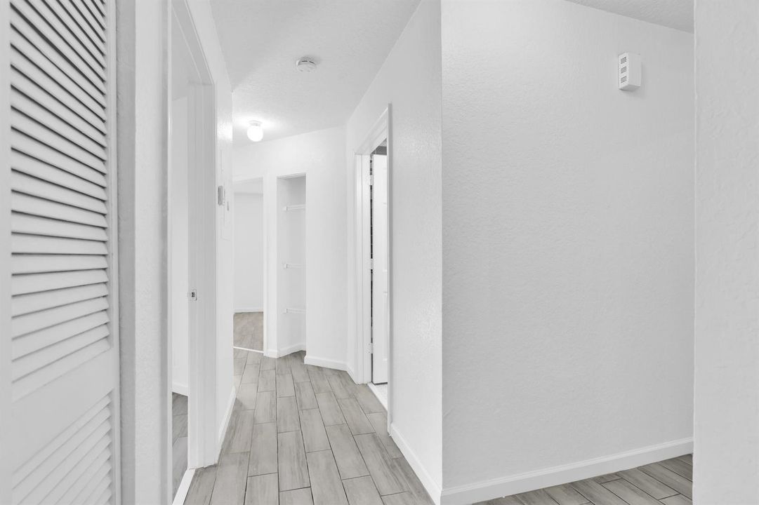 13900 Folkestone Cir, Wellington -16