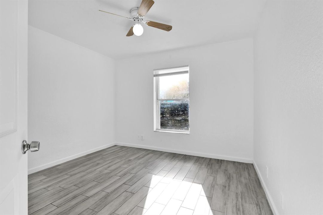 13900 Folkestone Cir, Wellington -34