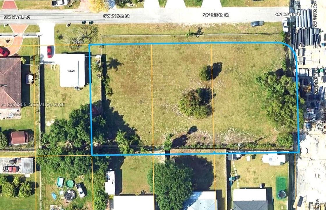 Lot lines approximate