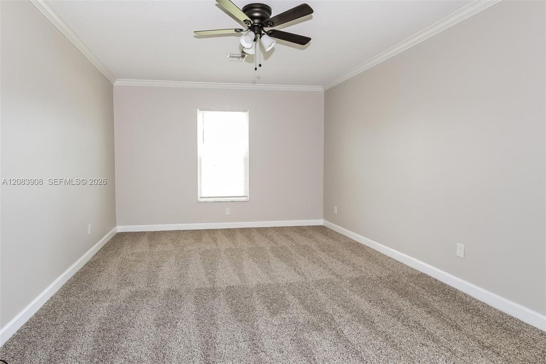 For Rent: $2,590 (4 beds, 2 baths, 2106 Square Feet)