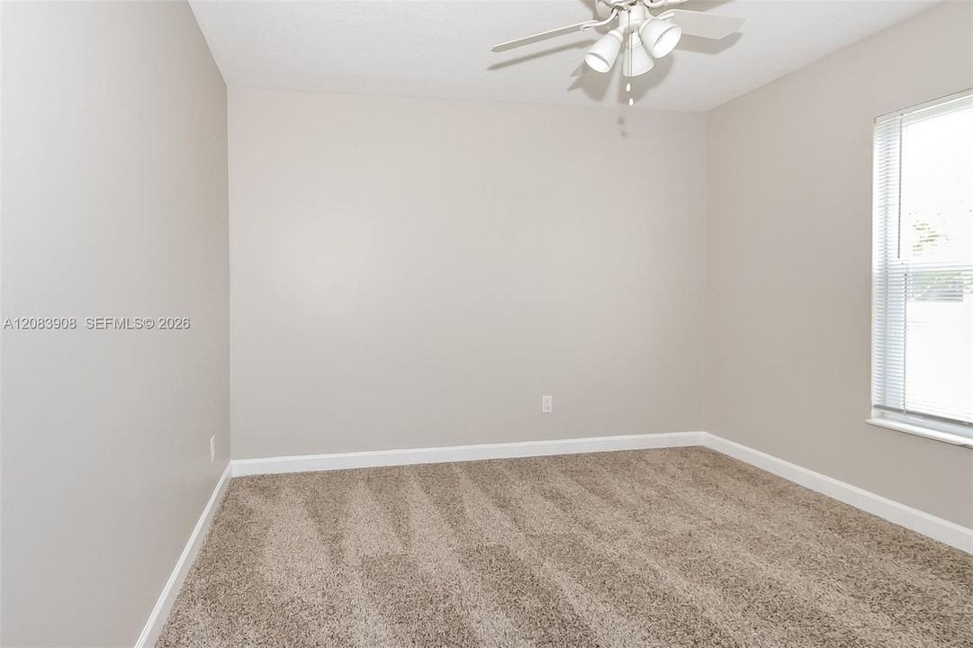 For Rent: $2,590 (4 beds, 2 baths, 2106 Square Feet)
