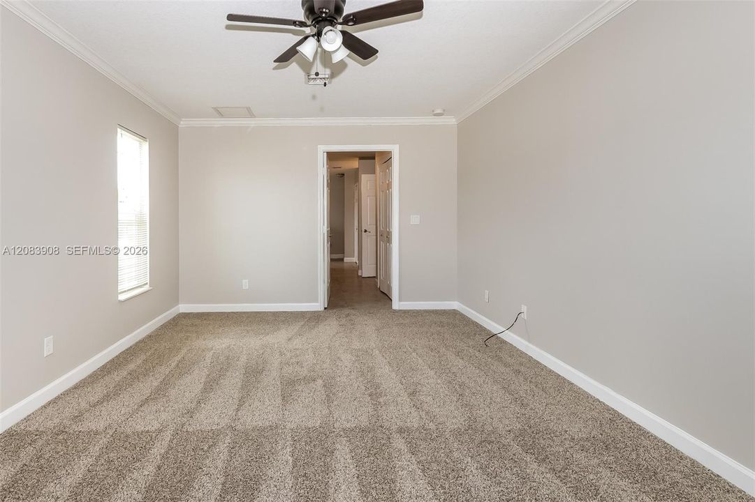 For Rent: $2,590 (4 beds, 2 baths, 2106 Square Feet)