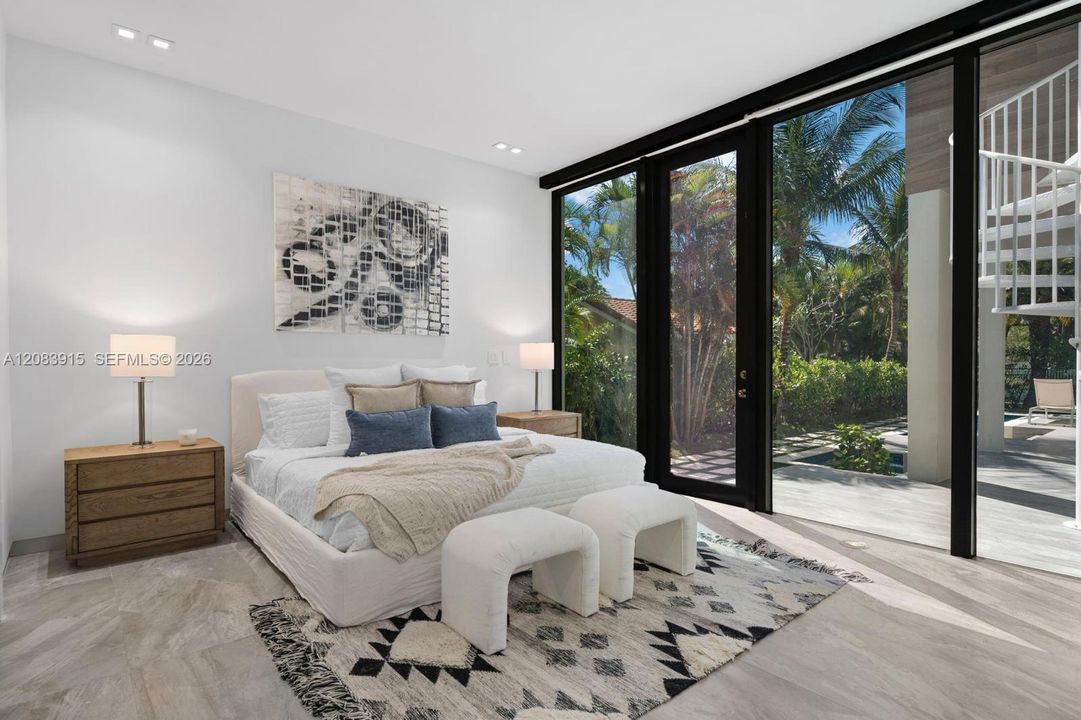 For Rent: $40,000 (6 beds, 6 baths, 5560 Square Feet)