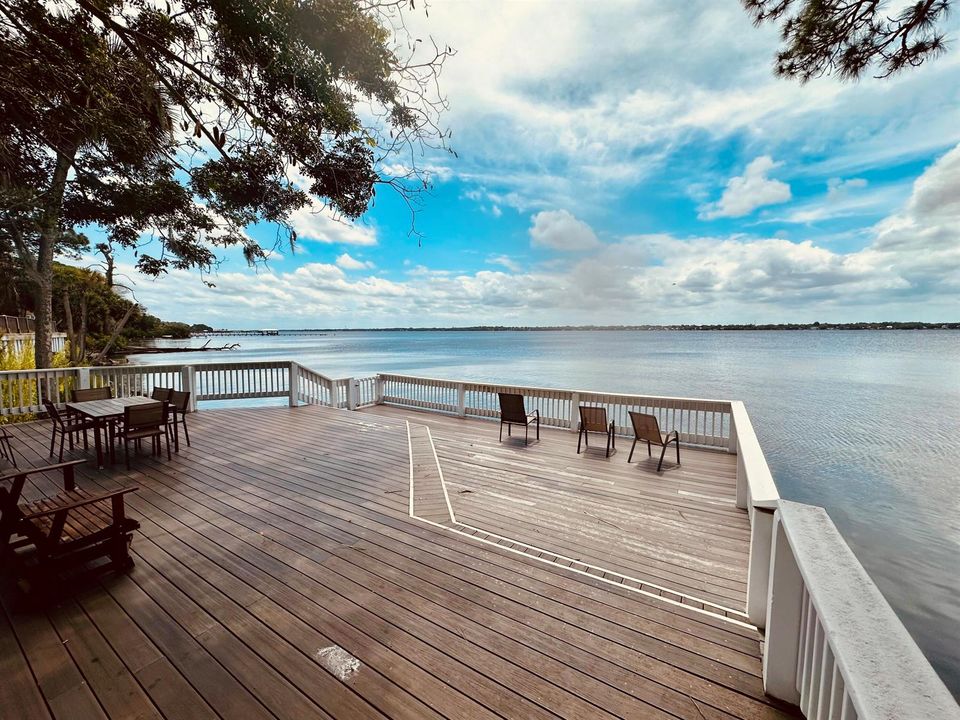 DOCK RIVER