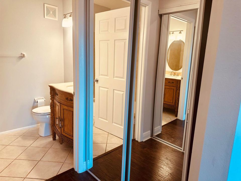 MASTER CLOSET / BATH