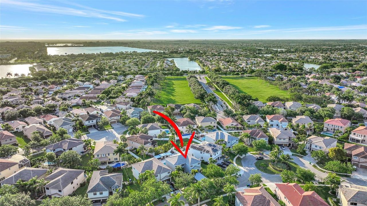For Rent: $7,990 (4 beds, 2 baths, 2818 Square Feet)