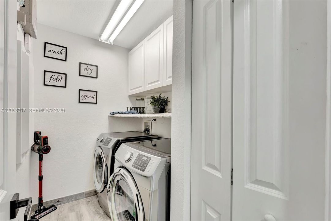 For Rent: $7,990 (4 beds, 2 baths, 2818 Square Feet)