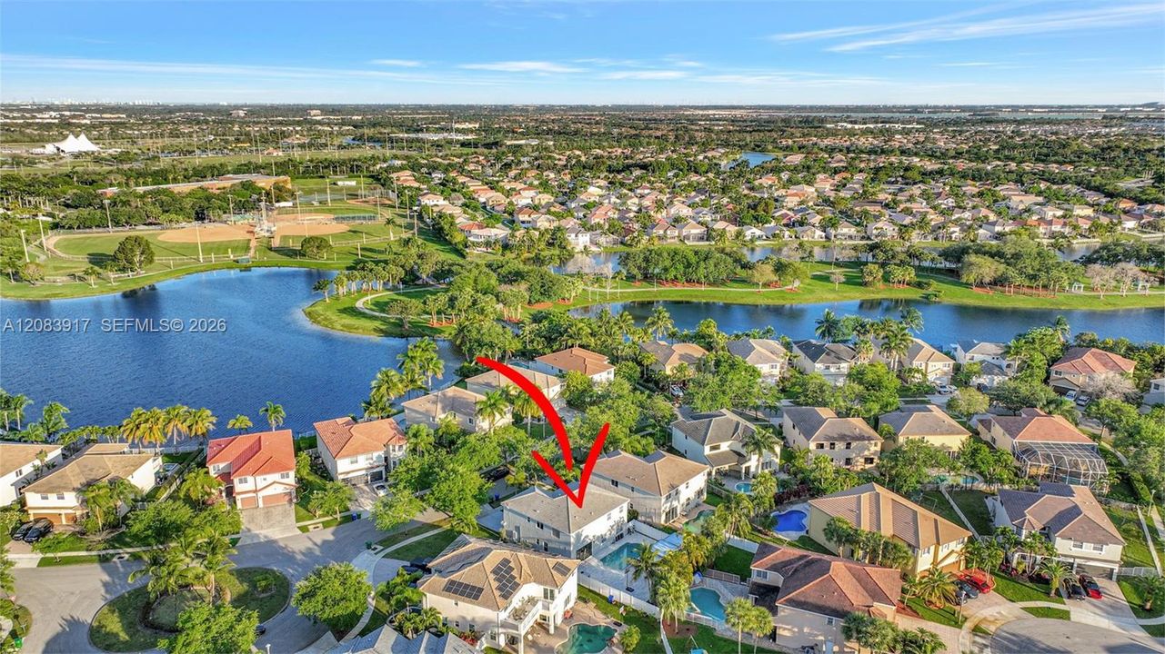 For Rent: $7,990 (4 beds, 2 baths, 2818 Square Feet)