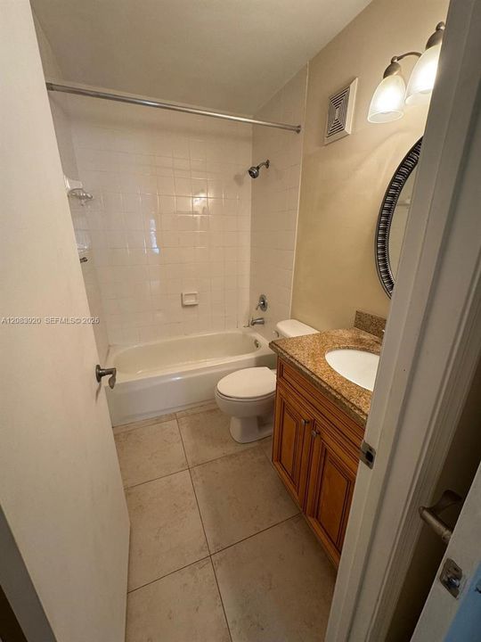 En Venta: $280,000 (2 camas, 2 baños, 1100 Pies cuadrados)