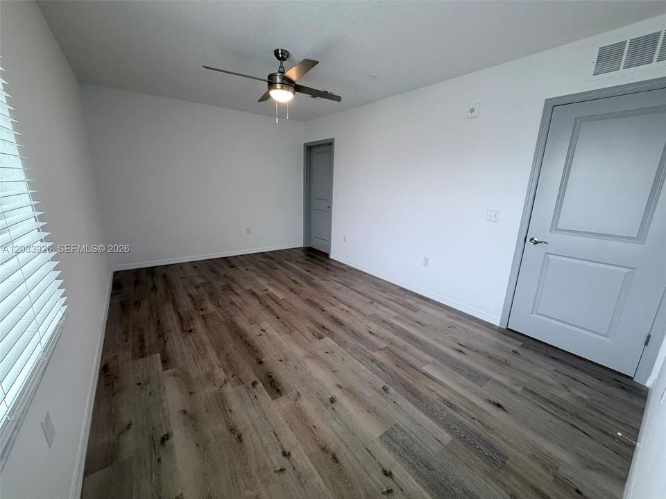 En Renta: $1,593 (3 camas, 2 baños, 1225 Pies cuadrados)
