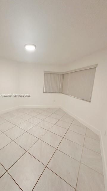 For Rent: $2,550 (2 beds, 2 baths, 1090 Square Feet)