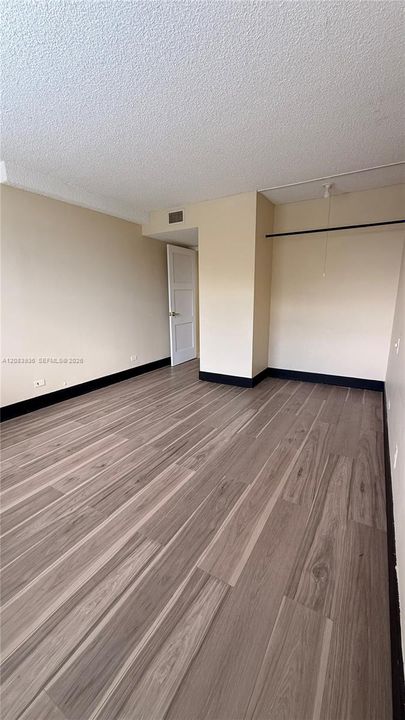 For Rent: $2,150 (2 beds, 2 baths, 1150 Square Feet)