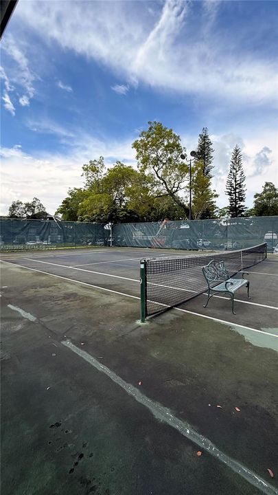 For Rent: $2,150 (2 beds, 2 baths, 1150 Square Feet)