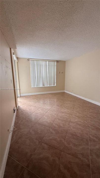 For Rent: $2,150 (2 beds, 2 baths, 1150 Square Feet)
