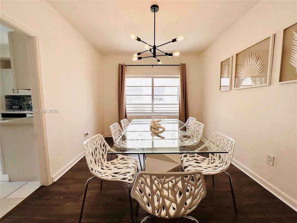 For Rent: $8,500 (4 beds, 2 baths, 1650 Square Feet)