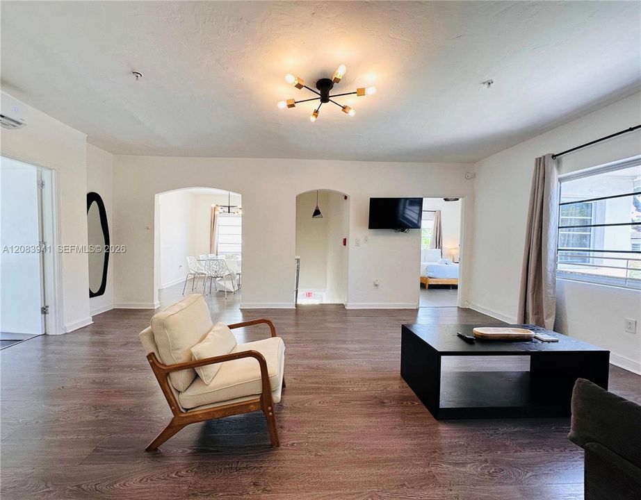 For Rent: $8,500 (4 beds, 2 baths, 1650 Square Feet)