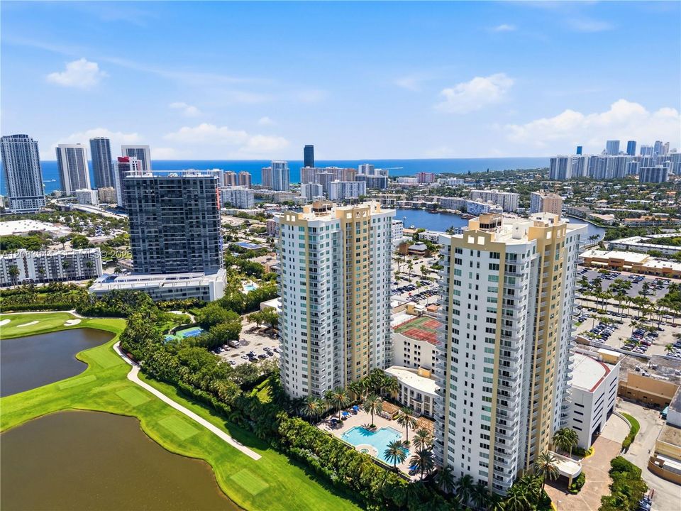 На продажу: $598,500 (3 спален, 2 ванн, 1597 Квадратных фут)