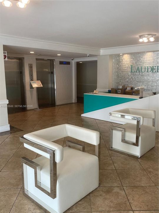 For Rent: $2,400 (1 beds, 1 baths, 730 Square Feet)