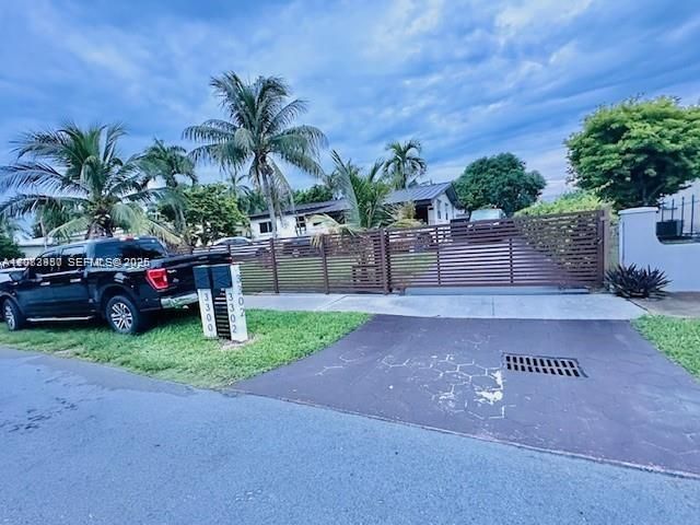 For Rent: $2,200 (1 beds, 1 baths, 500 Square Feet)