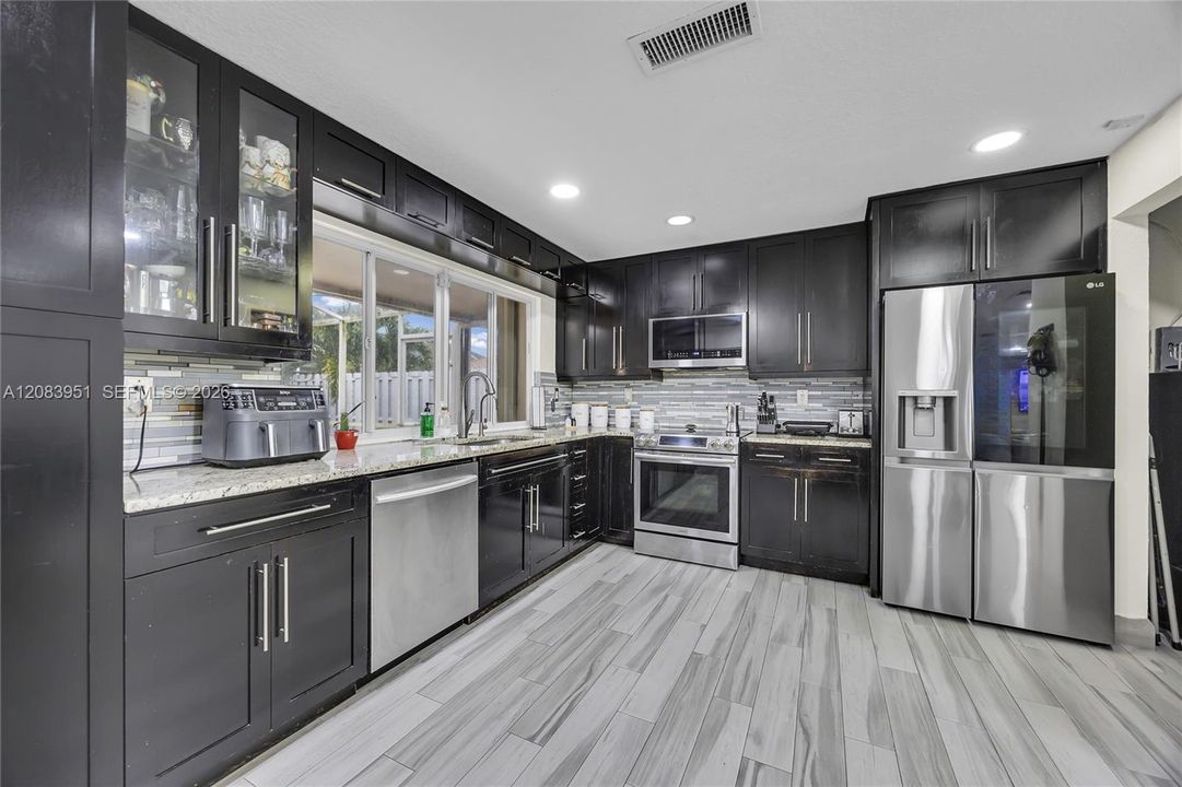 En Venta: $579,000 (3 camas, 2 baños, 1580 Pies cuadrados)