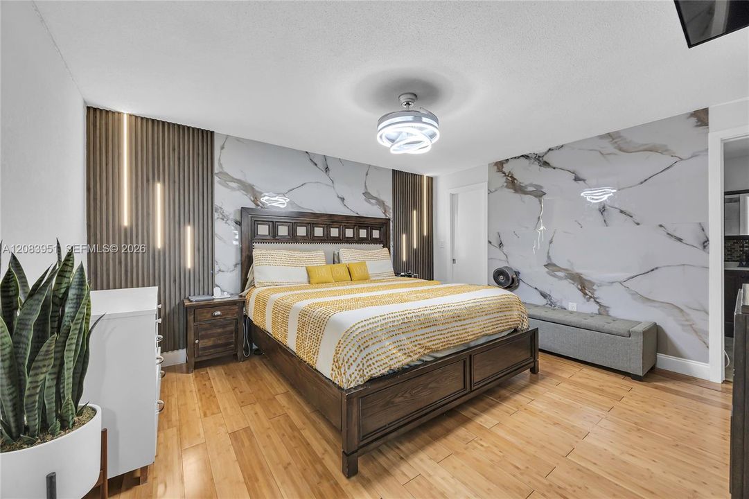 En Venta: $579,000 (3 camas, 2 baños, 1580 Pies cuadrados)