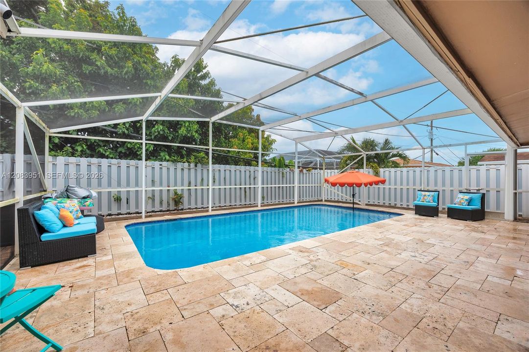 En Venta: $579,000 (3 camas, 2 baños, 1580 Pies cuadrados)