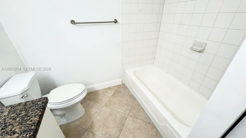 For Rent: $1,750 (1 beds, 1 baths, 698 Square Feet)