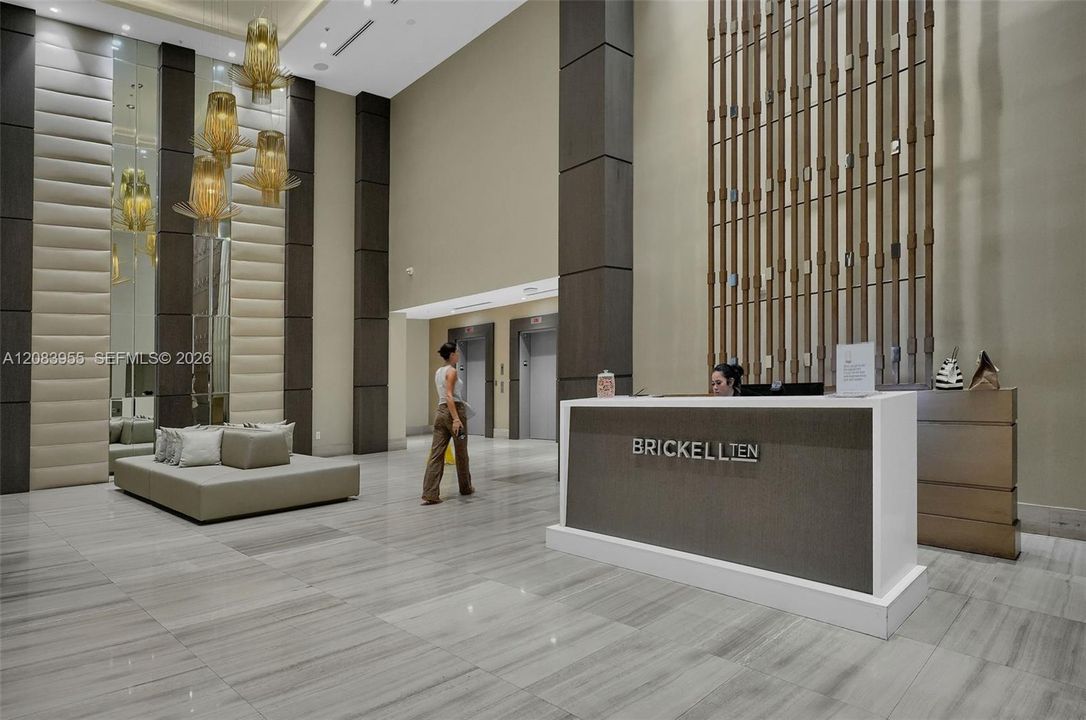 For Sale: $458,000 (1 beds, 1 baths, 766 Square Feet)
