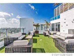 For Sale: $458,000 (1 beds, 1 baths, 766 Square Feet)