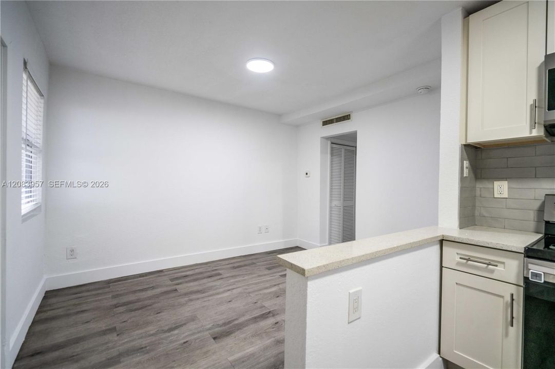 For Rent: $1,600 (1 beds, 1 baths, 505 Square Feet)