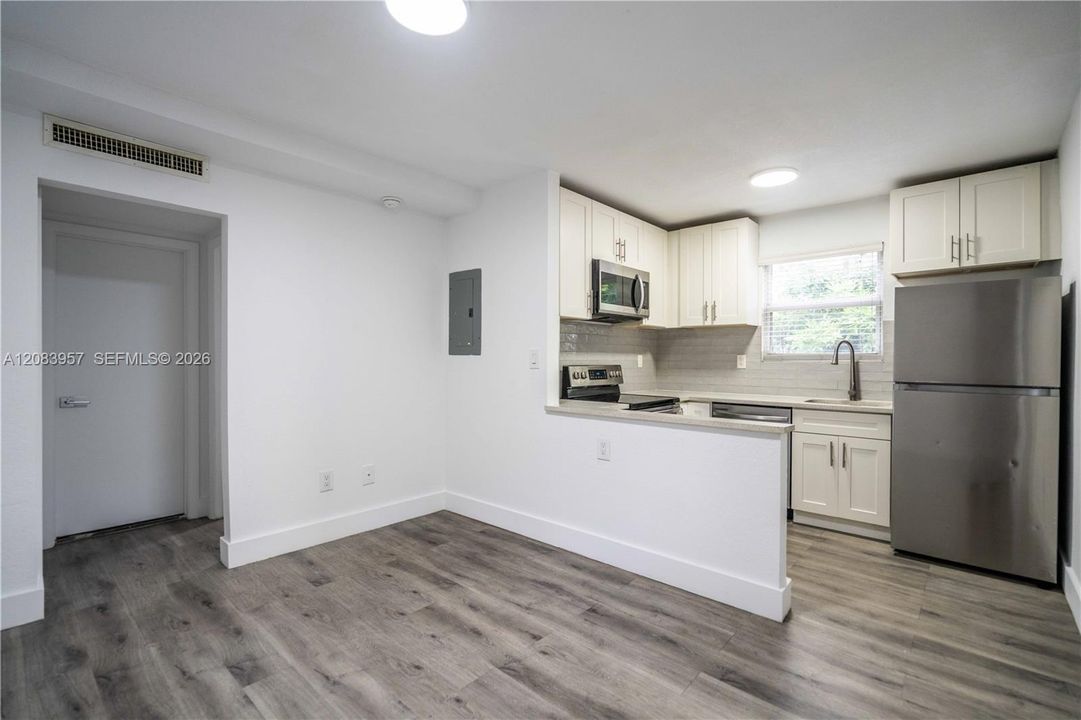 For Rent: $1,600 (1 beds, 1 baths, 505 Square Feet)