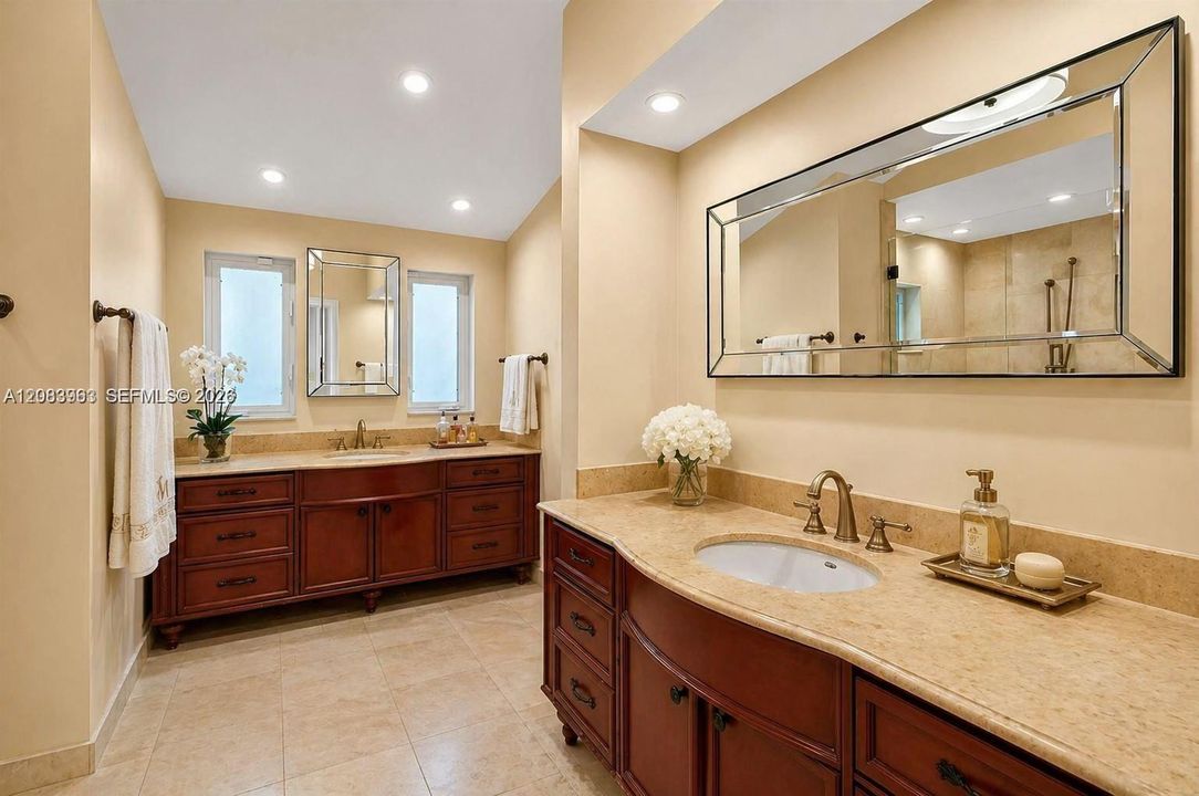 For Sale: $2,665,000 (4 beds, 3 baths, 3611 Square Feet)