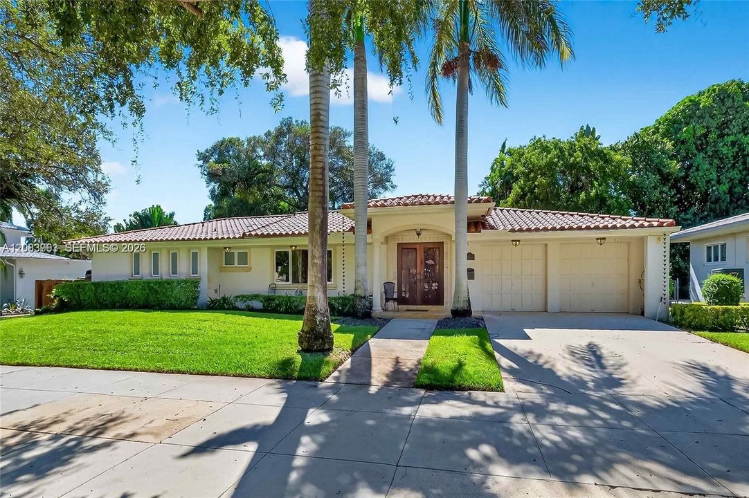 For Sale: $2,665,000 (4 beds, 3 baths, 3611 Square Feet)
