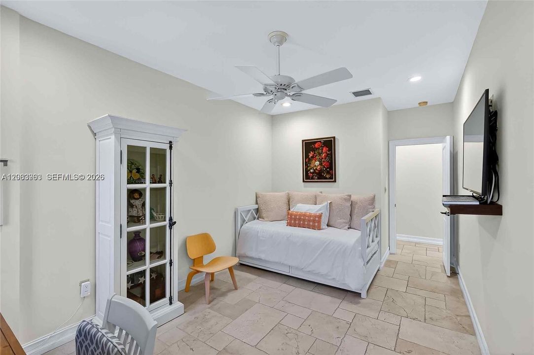 For Sale: $2,665,000 (4 beds, 3 baths, 3611 Square Feet)