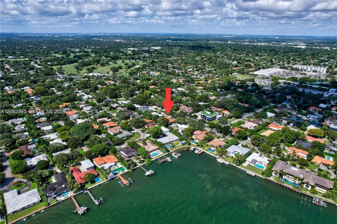 For Sale: $2,665,000 (4 beds, 3 baths, 3611 Square Feet)