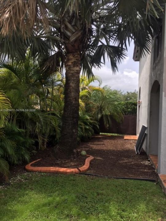 For Rent: $3,800 (3 beds, 2 baths, 2089 Square Feet)