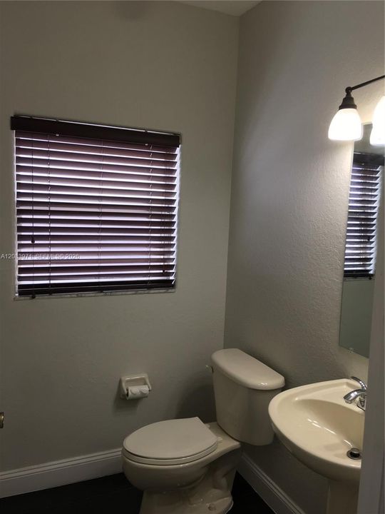 For Rent: $3,800 (3 beds, 2 baths, 2089 Square Feet)