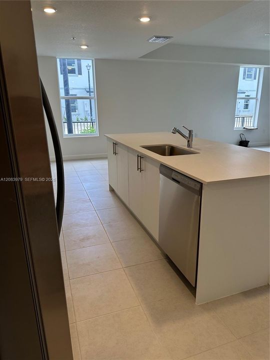 For Rent: $3,000 (3 beds, 2 baths, 0 Square Feet)
