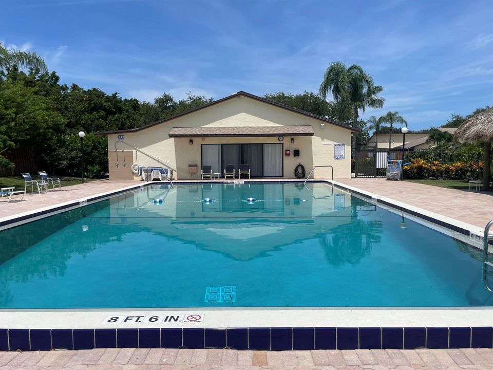 Villa pool