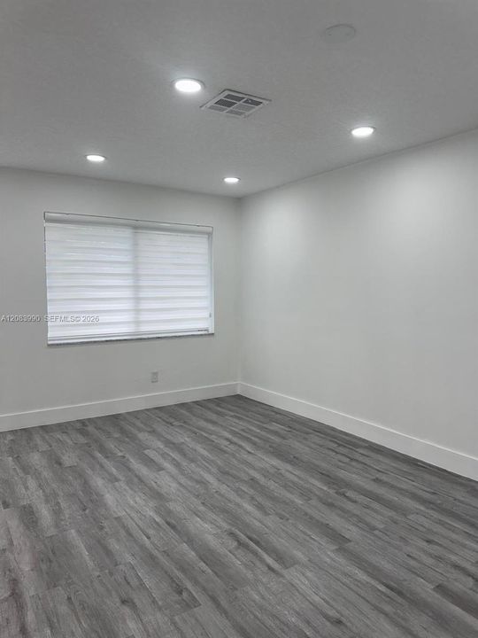 For Rent: $3,400 (3 beds, 2 baths, 1700 Square Feet)