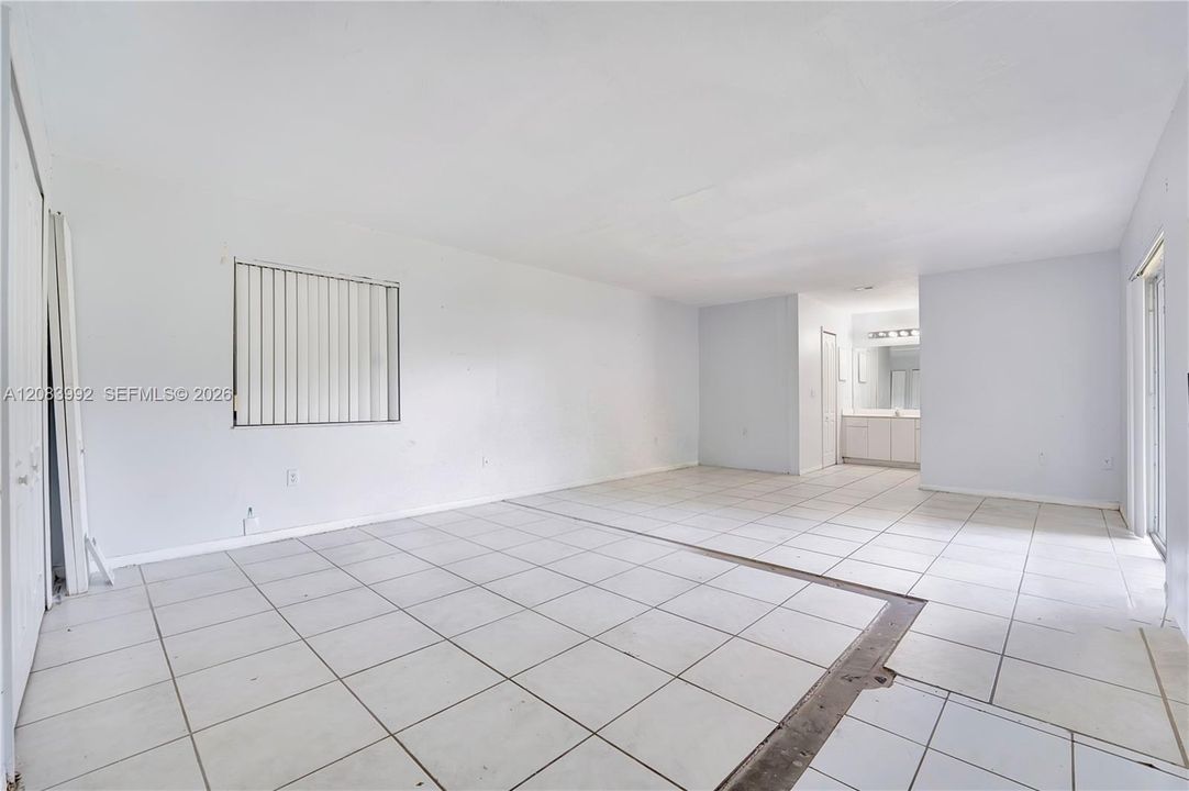 En Venta: $600,000 (4 camas, 2 baños, 1614 Pies cuadrados)