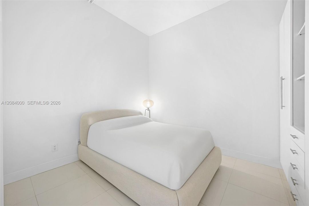 На продажу: $397,500 (1 спален, 2 ванн, 816 Квадратных фут)