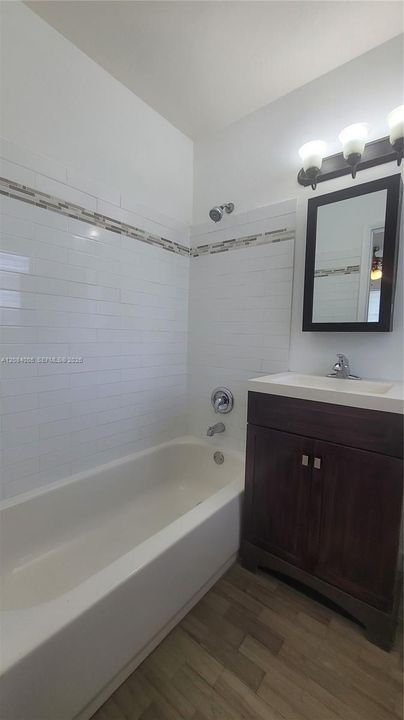 For Rent: $1,650 (1 beds, 1 baths, 600 Square Feet)