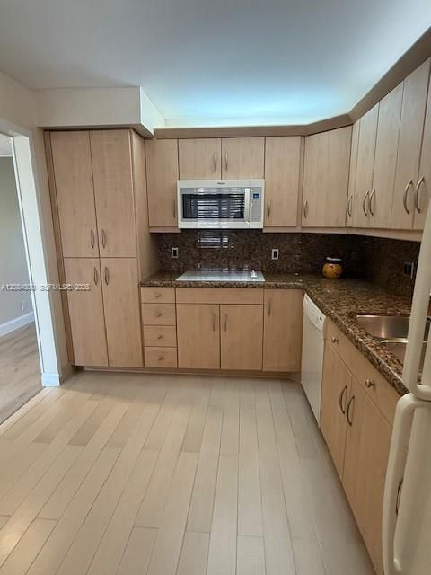 En Renta: $2,450 (2 camas, 2 baños, 1220 Pies cuadrados)