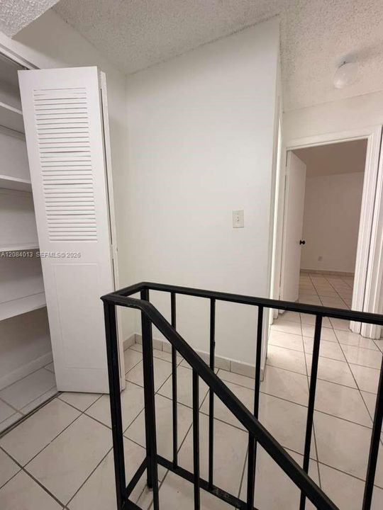 For Rent: $2,200 (2 beds, 1 baths, 1000 Square Feet)