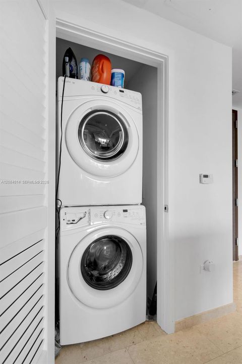 En Renta: $4,800 (1 camas, 1 baños, 810 Pies cuadrados)