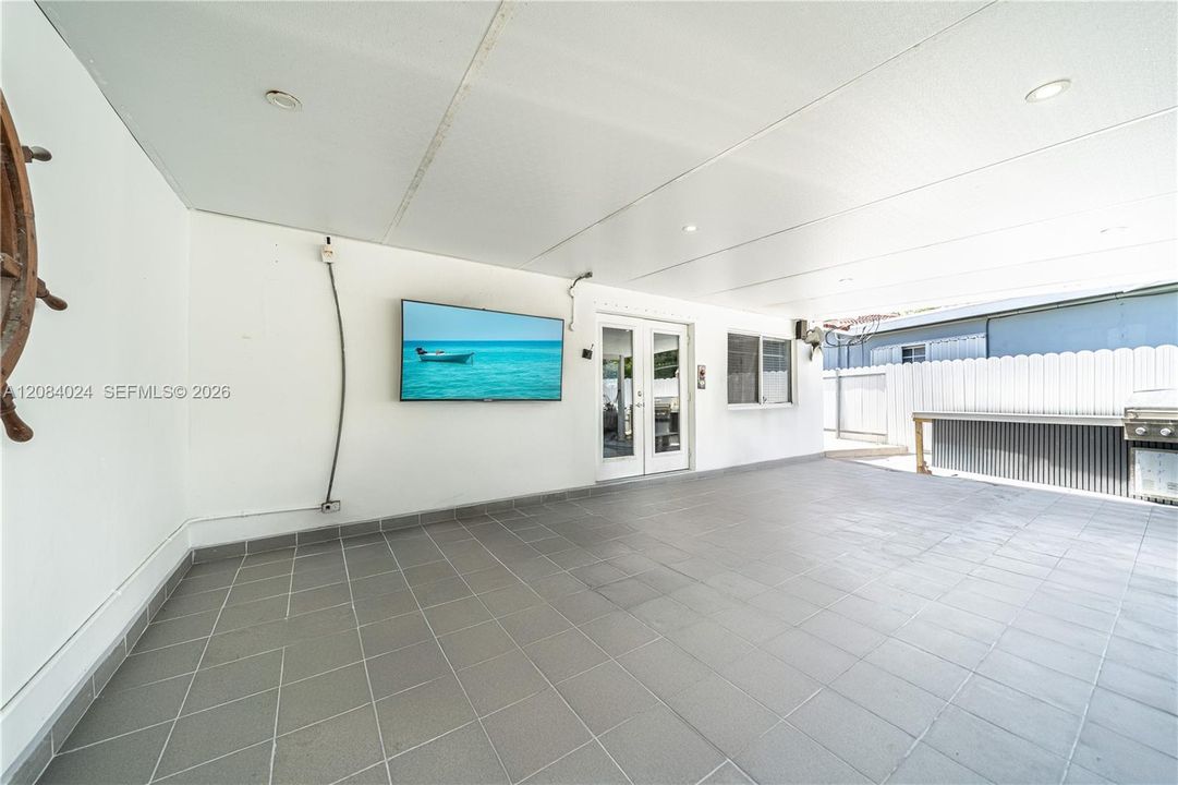 For Rent: $7,000 (4 beds, 3 baths, 2125 Square Feet)