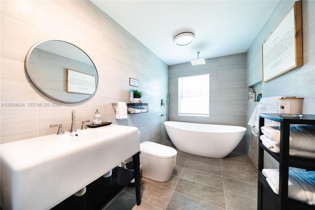 For Rent: $7,000 (4 beds, 3 baths, 2125 Square Feet)