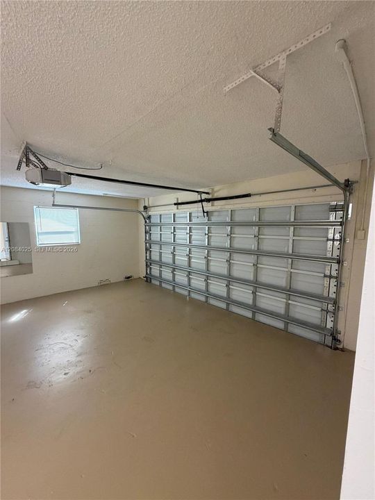 В аренду: $4,050 (4 спален, 2 ванн, 1578 Квадратных фут)
